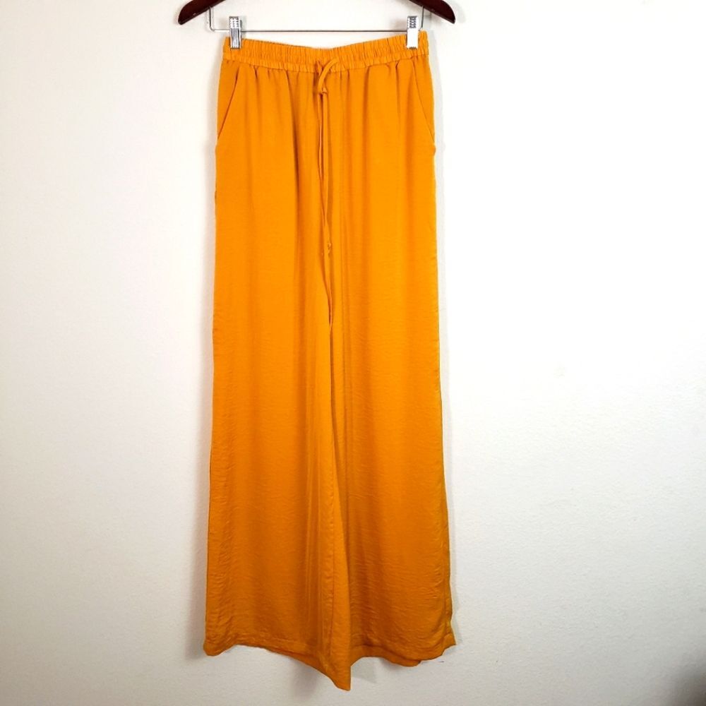 Forever 21 Women's Satin Wide Leg Pants Small Gold Pull On Flowy Lightweight